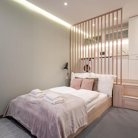 Cozy Little Flat In The City Center Budapest Bagian luar foto