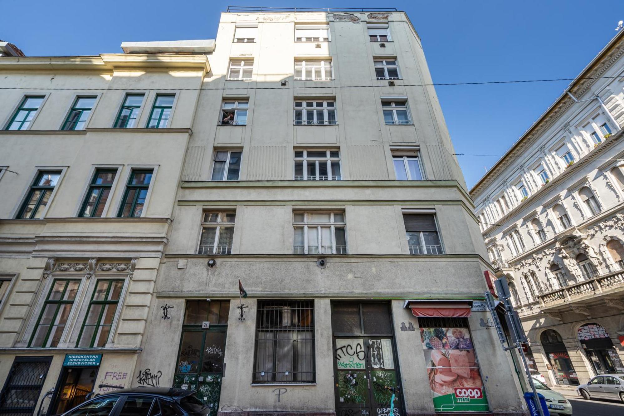 Cozy Little Flat In The City Center Budapest Bagian luar foto