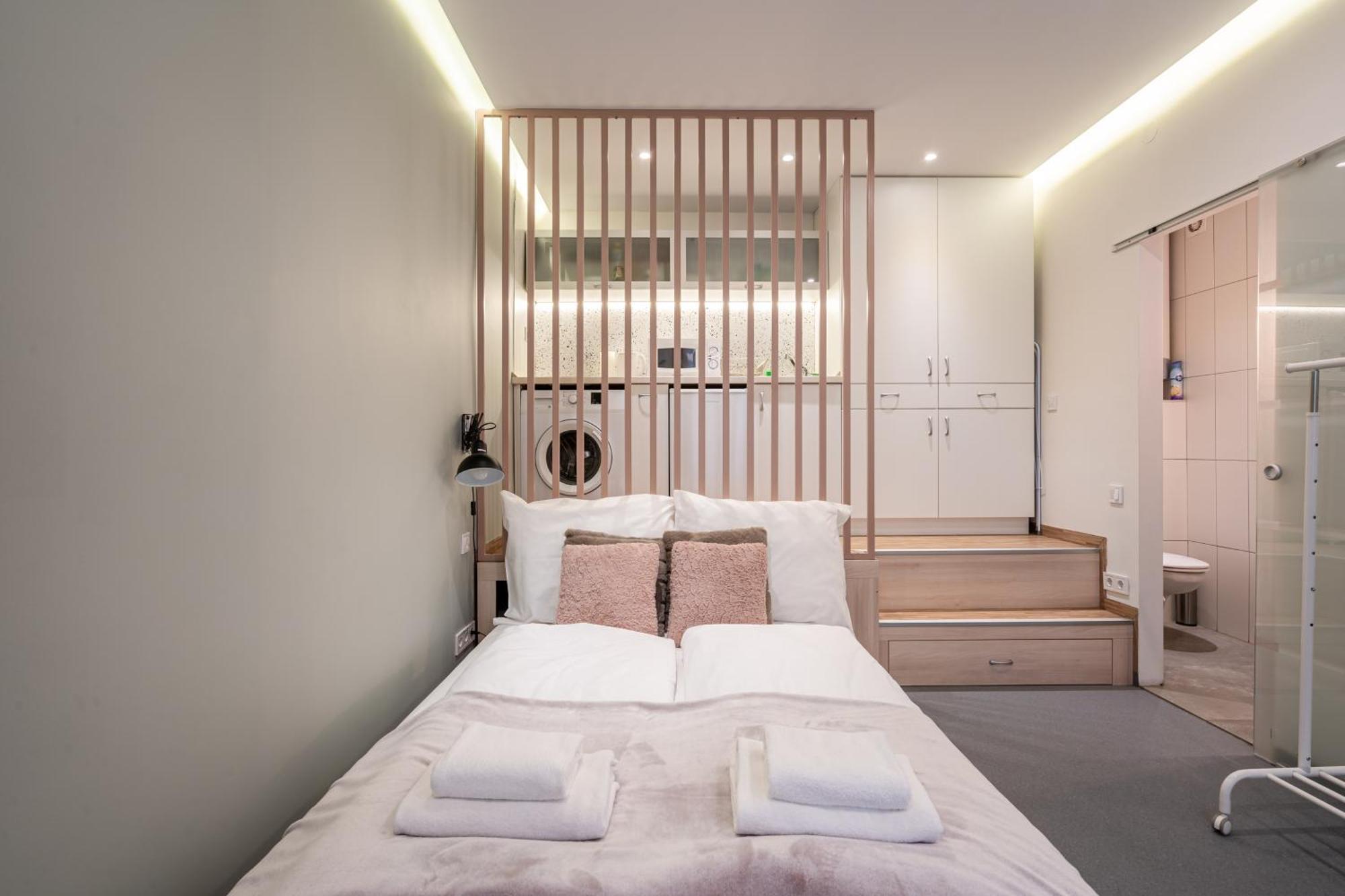 Cozy Little Flat In The City Center Budapest Bagian luar foto